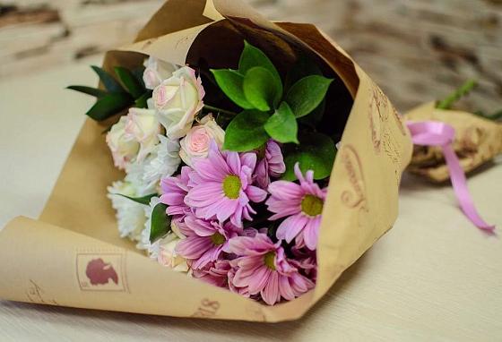 Букет цветов из: Розы и Хризантемы в Солнцево Курская область